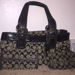 Coach purse + wallet + wristlet